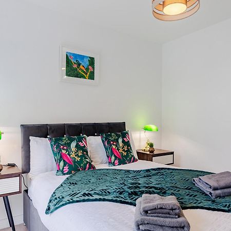 3 Bedroom Swanley House Esterno foto